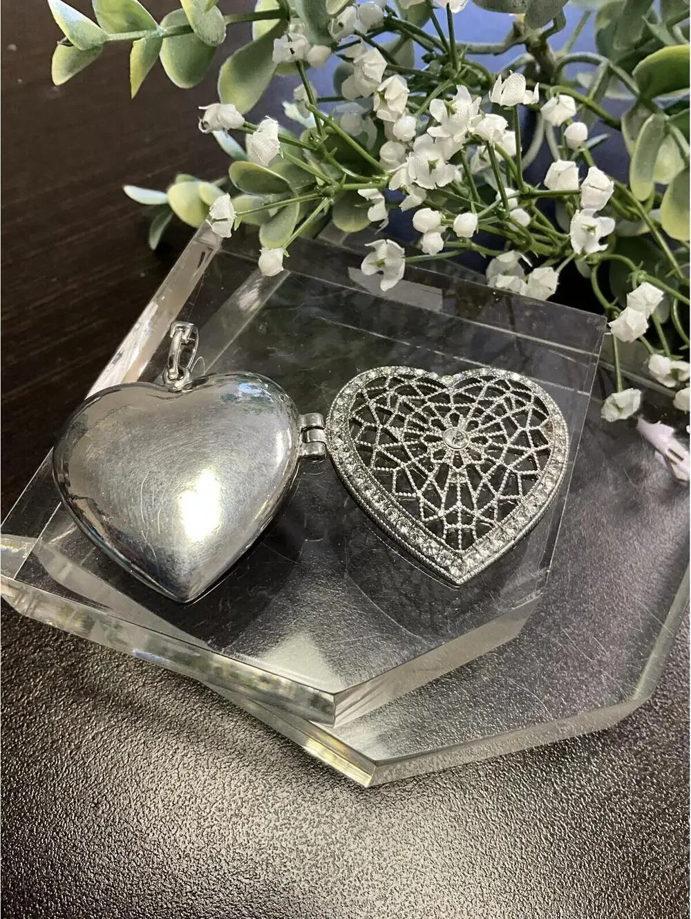 Heart Shape Silver Tone Filigree Locket